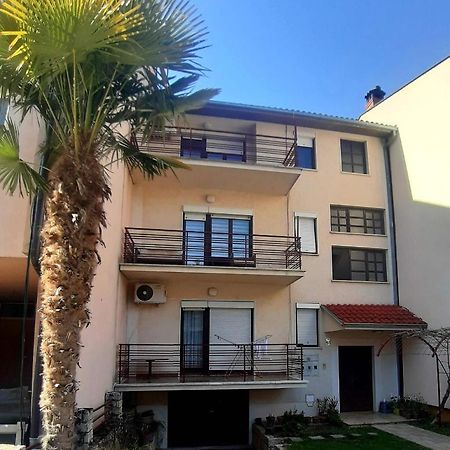 Vn Apartments Охрид Екстериор снимка