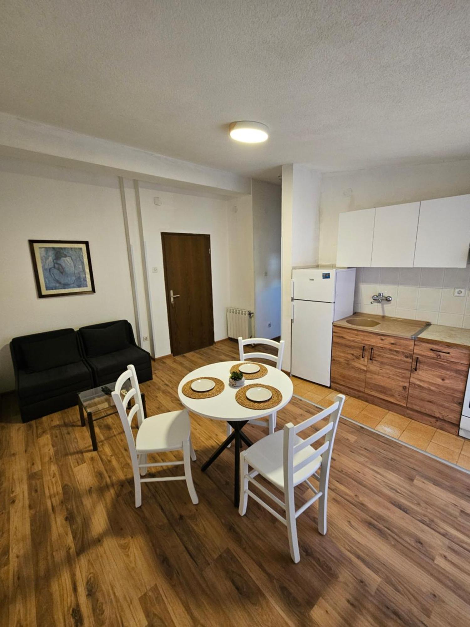 Vn Apartments Охрид Екстериор снимка