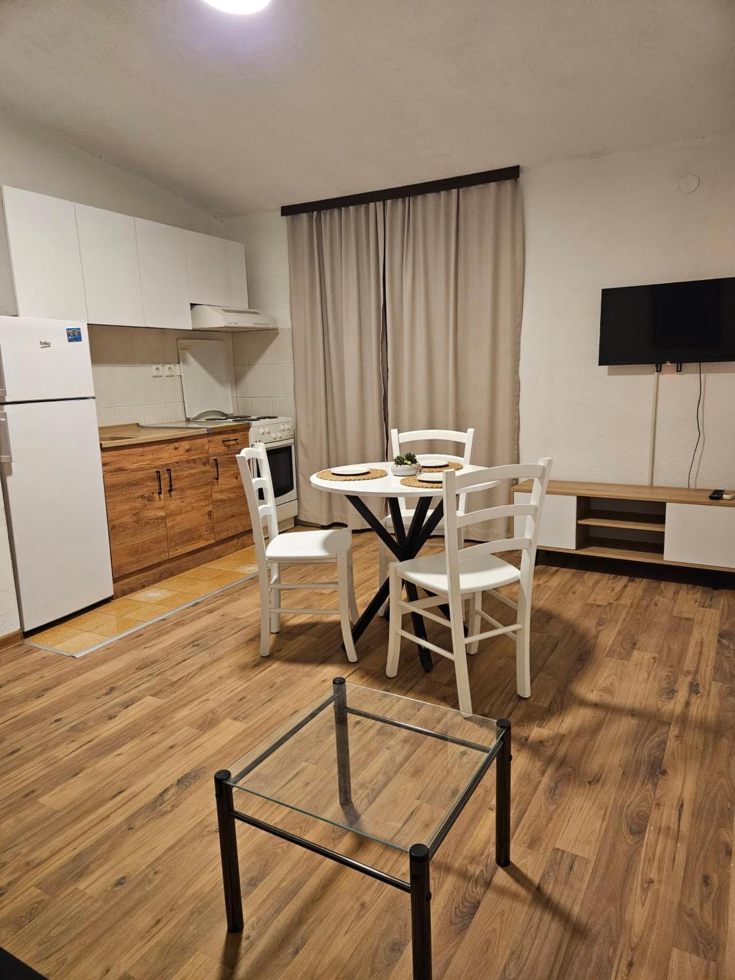Vn Apartments Охрид Екстериор снимка