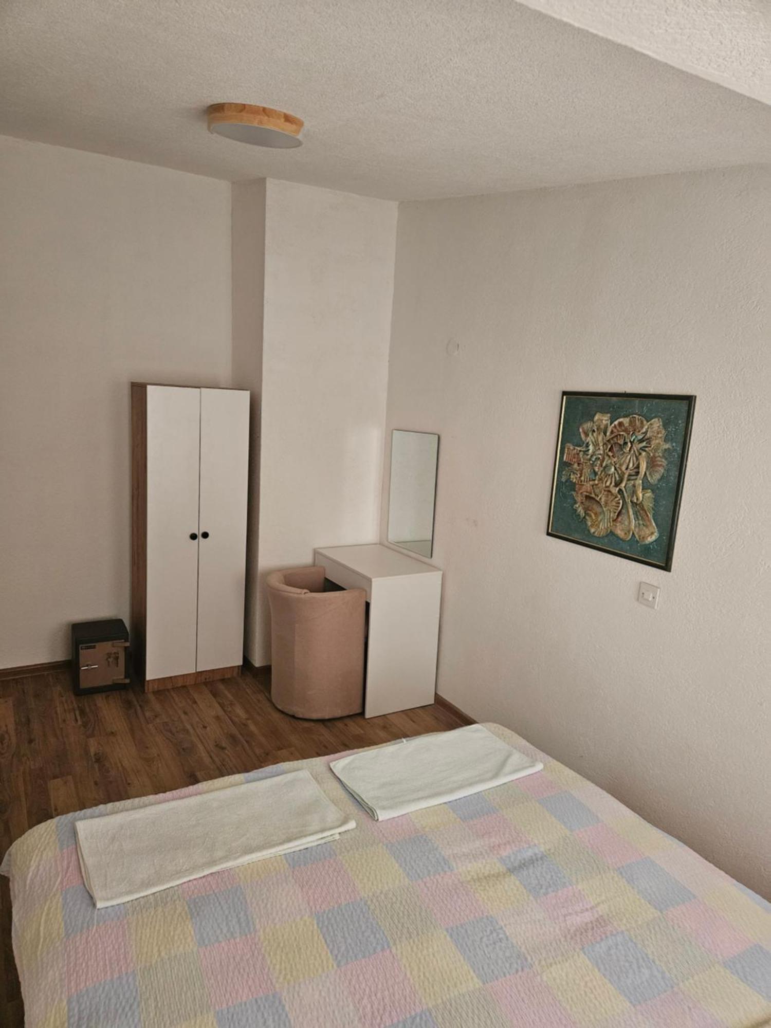 Vn Apartments Охрид Екстериор снимка